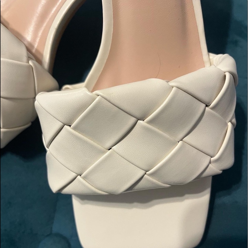 Heel slip ons.
